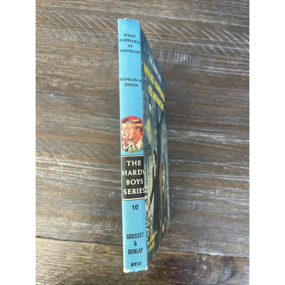 Vintage The Hardy Boys What Happened at Midnight Book 10 Franklin W Dixon 1967